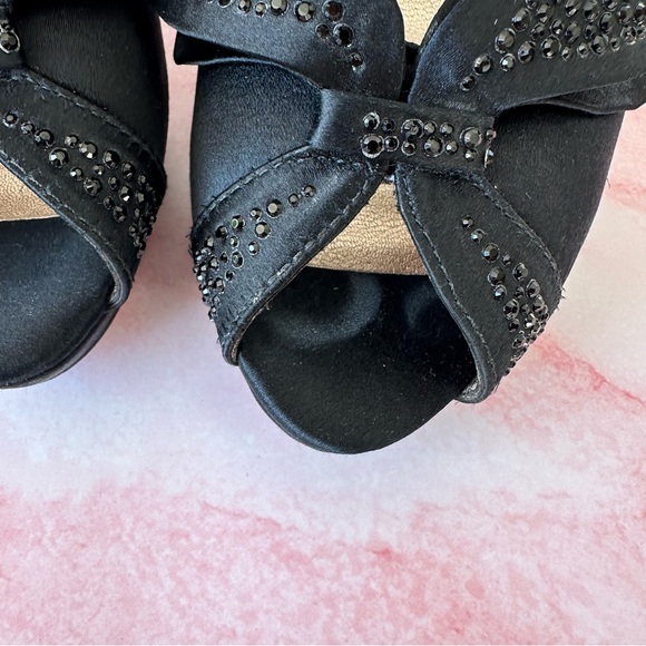 Joan & David Daparris Peep Toe Heel Pump Black Satin 9.5 - Picture 5 of 11